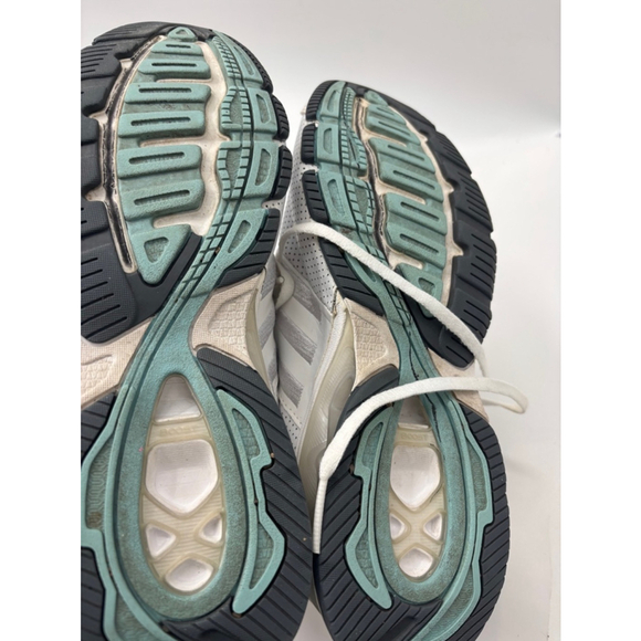 Women's Adidas Shoes, Size 7.5, White - Picture 10 of 10